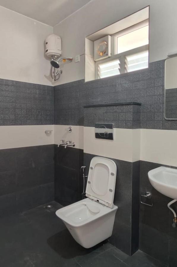 Hobiz Serviced Apartments Chalakuzhy Nr Medical College Trivandrum Thiruvananthapuram Buitenkant foto
